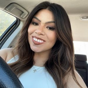 Mete your Posher, Diana🌸